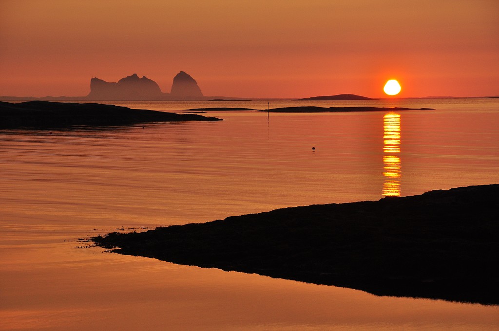 Skandinávie - ostrovy Træna z ostrova Lovund, Nordland