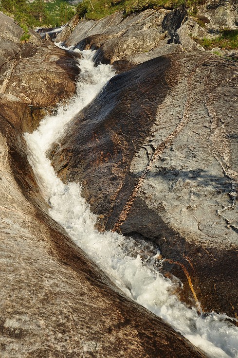 Skandinávie - u obce Jektvika, Nordland, silnice č. 17