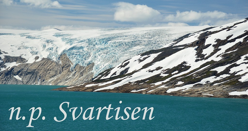 Skandinávie - jezero Storglomvatnet, Svartisen