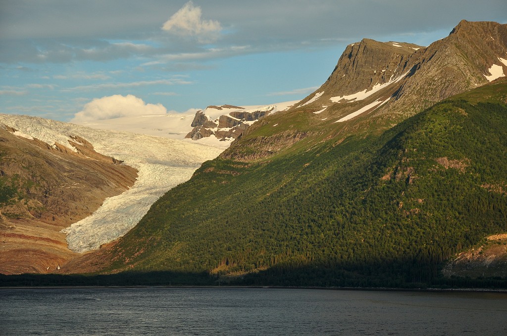 Skandinávie - Nordfjorden, ledovec Svartisen, Nordland