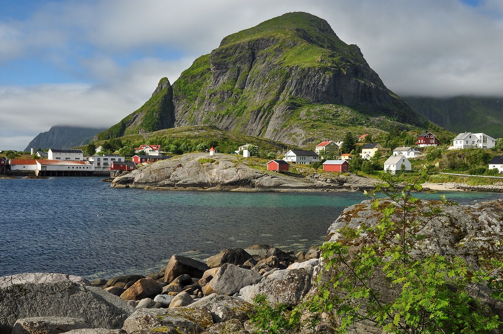 Skandinávie - u Reine, ostrov Moskenesøya, Lofoty