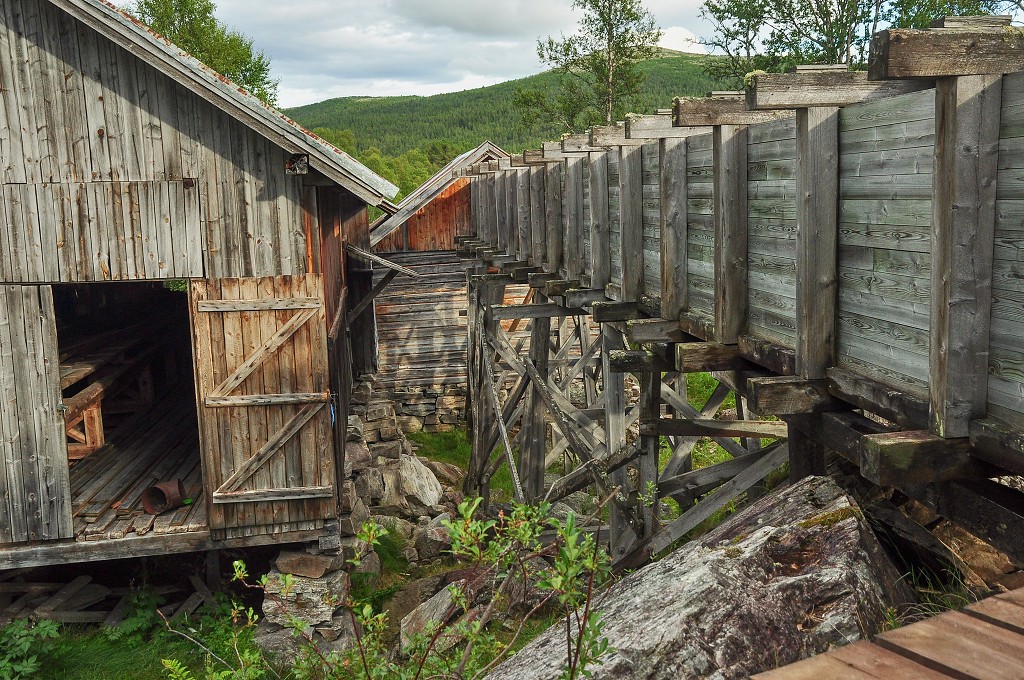 Skandinávie - Vodní pila - skanzen, u Folldalu, Rondane