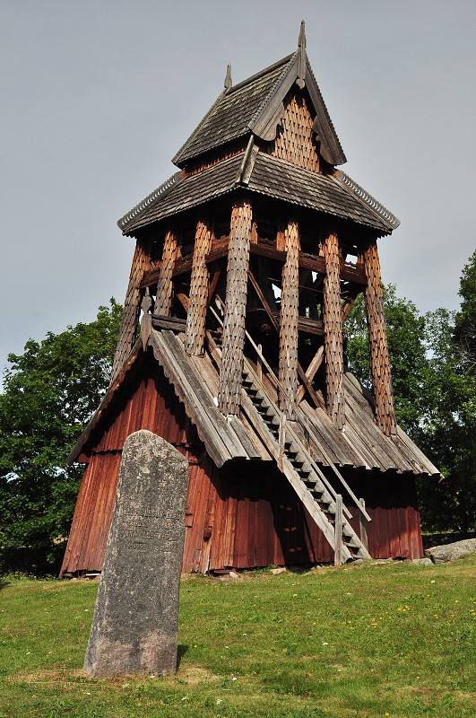 Trono gamla kyrka - severně od Soderhamnu 