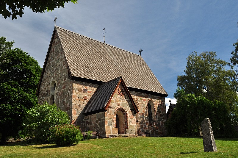 Trono gamla kyrka - severně od Soderhamnu 