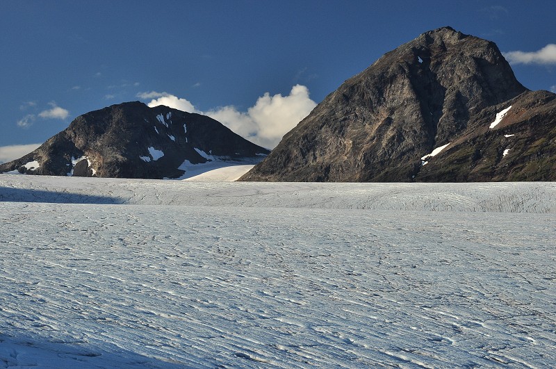 Sulitelma, ledovec Sulitelmaisen s horou Suliskongen 1907 m 