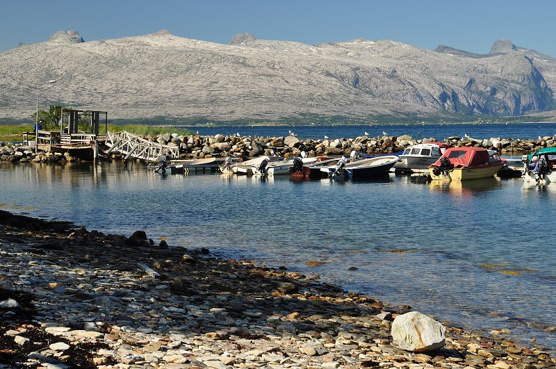 Stigauren, fjord Sjona, silnice č. 17 