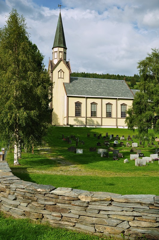 kostelík v údolí Gauldalen 
