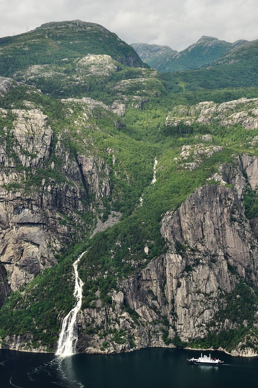 Jižní Norsko 2012 - Lysefjord z hory Sollifjellet 