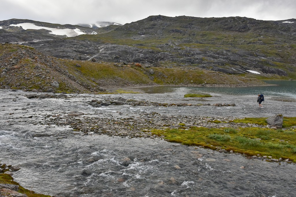 Skandinávie - brod, jezero Lonna, trek Okstindan 