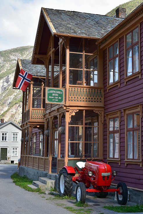 Skandinávie - Lærdalsøyri, Sognefjord 