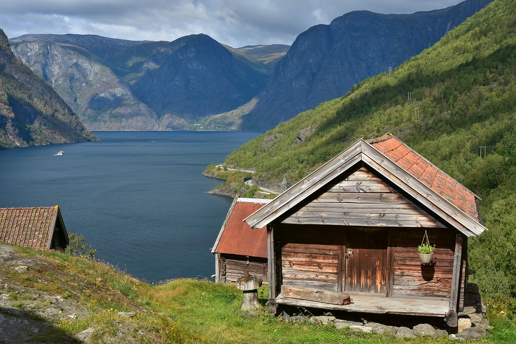 Skandinávie - nad Aurlandfjordem, oblast Sognefjord 