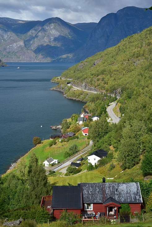 Skandinávie - nad Aurlandfjordem, oblast Sognefjord 