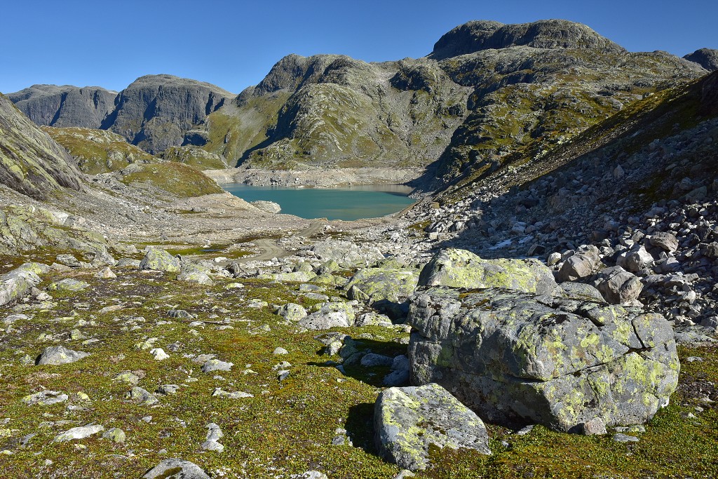 Skandinávie - Hestastodvatnet, pod led. Fresvik, Sognefj. 