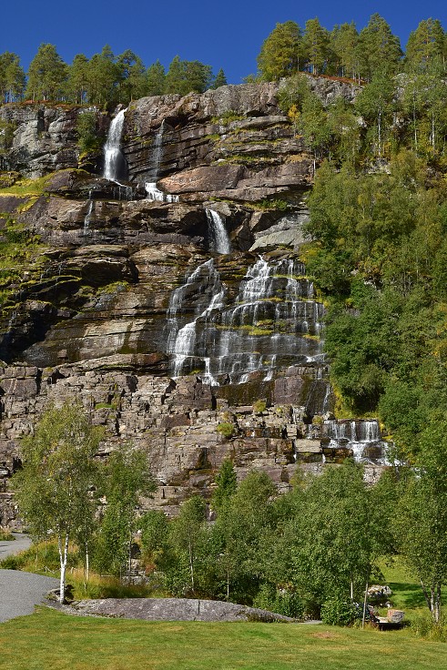 Skandinávie - vdp. Tvinnefossen, u Vinje 