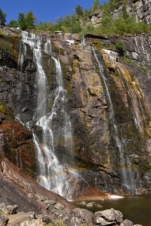 Skandinávie - vdp. Skjervsfossen, u Vossavangenu 