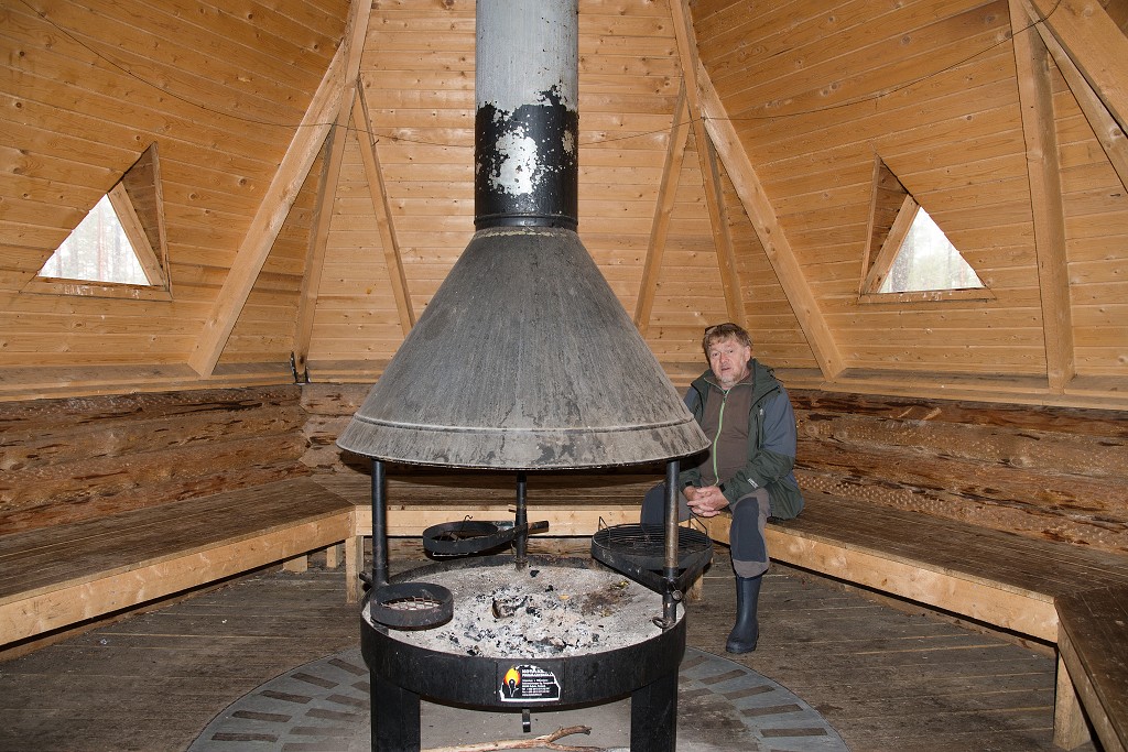 Saivonkierros Hut, jez. Äkässaivo, Pallas-Yllästunturi