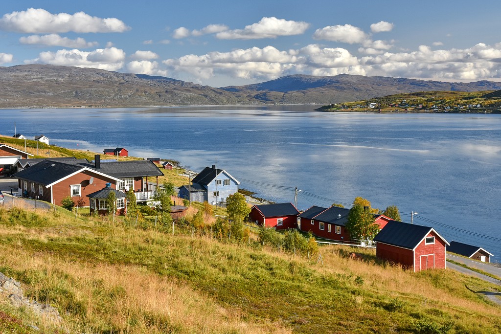 Obec Stallogargo, ostrov Kvaløya
