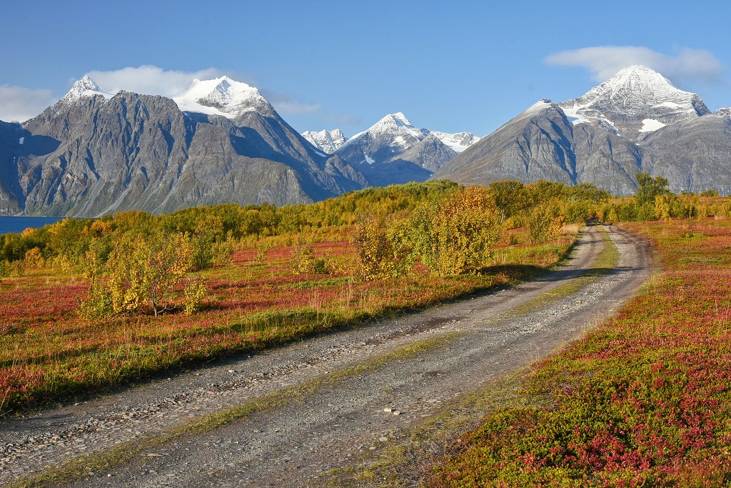 Djupvik, Lyngenfjord