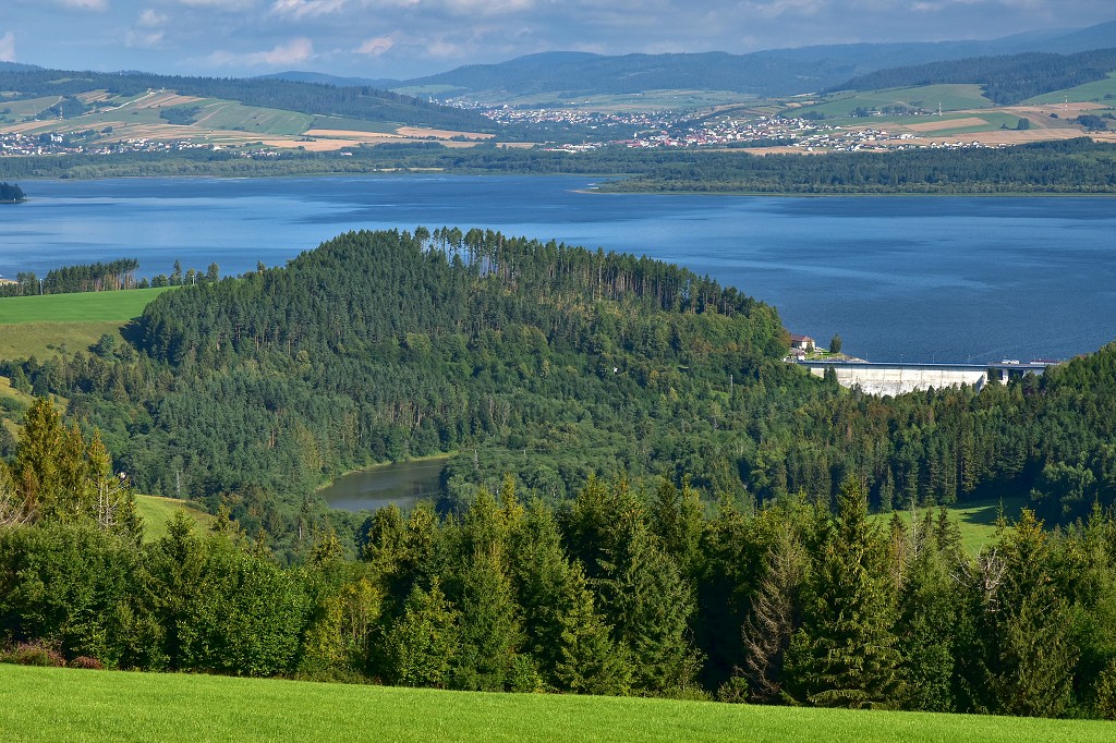 Slovensko - Oravská přehrada z Borové, Tvrdošín