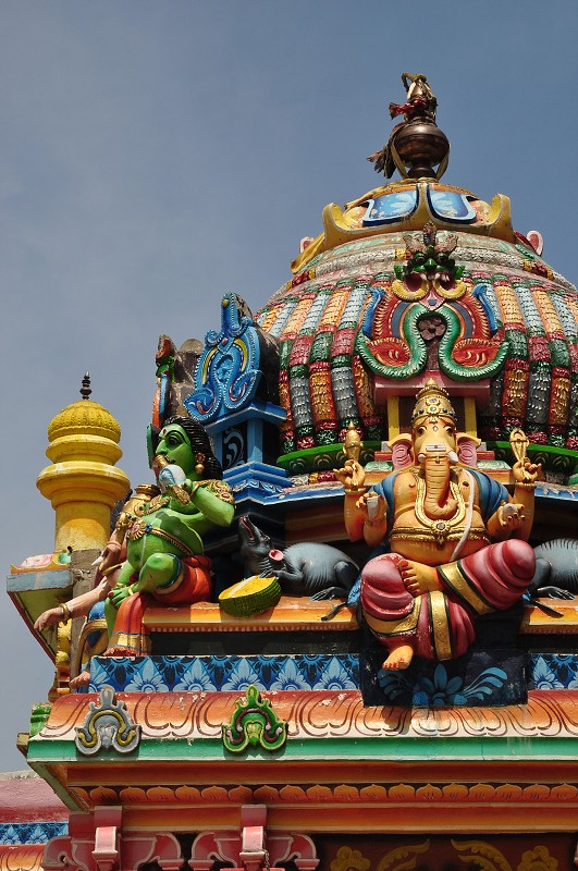 Srí Lanka 2015 - hindu chrám Pillaiyar Kovil, Trinco 