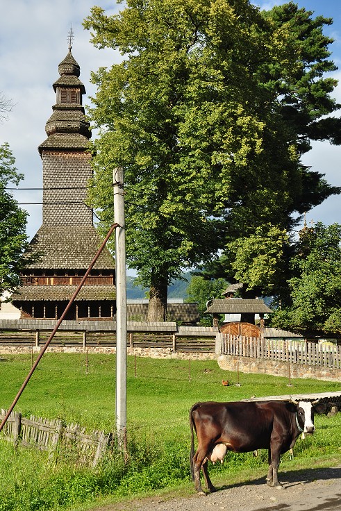 Východní Evropa  - kostel sv. Ducha, Koločava, Ukrajina 