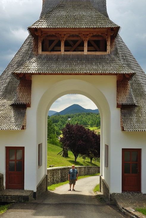 Východní Evropa  - klášter v Botiza, Maramureš, Rumunsko 