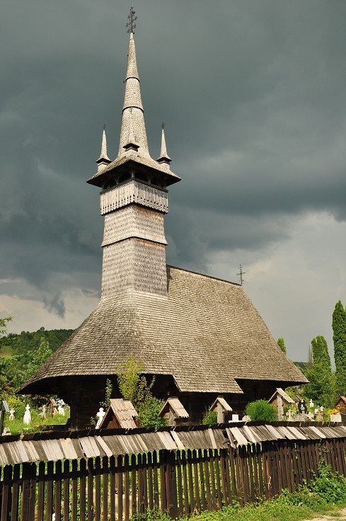 Východní Evropa  - kostel v Rogoz (UNESCO), Maramureš, Rumunsko 