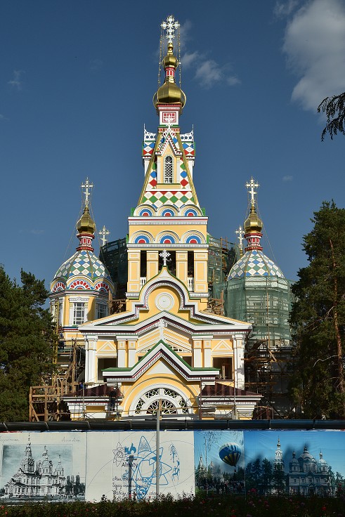 Almaty + Uzbekistán - Katedrála sv. Nanebevstoupení, Almaty 