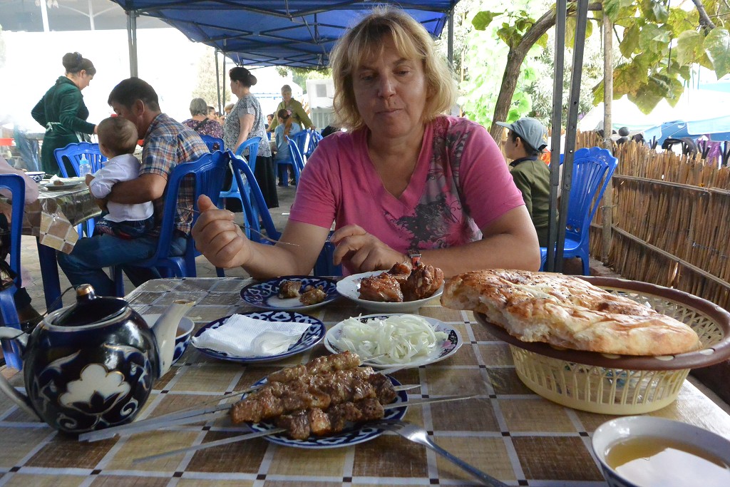 Almaty + Uzbekistán - tržnice Čorsu, Taškent, Uzbekistán 