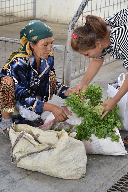 Almaty + Uzbekistán - tržnice, Buchara 
