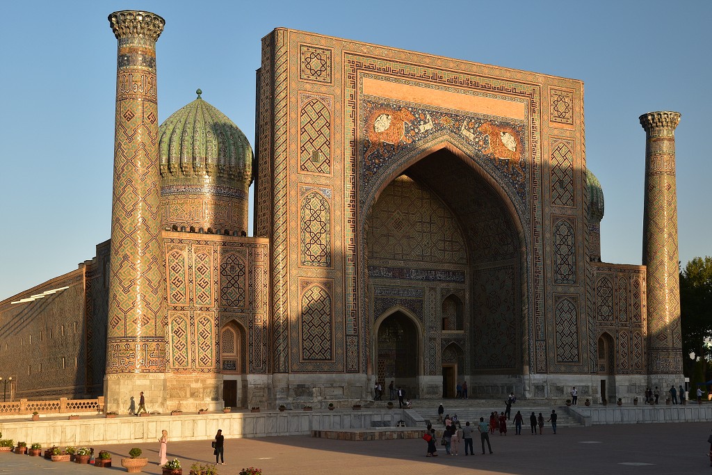 Almaty + Uzbekistán - Medresa Šerdor, Registán, Samarkand 