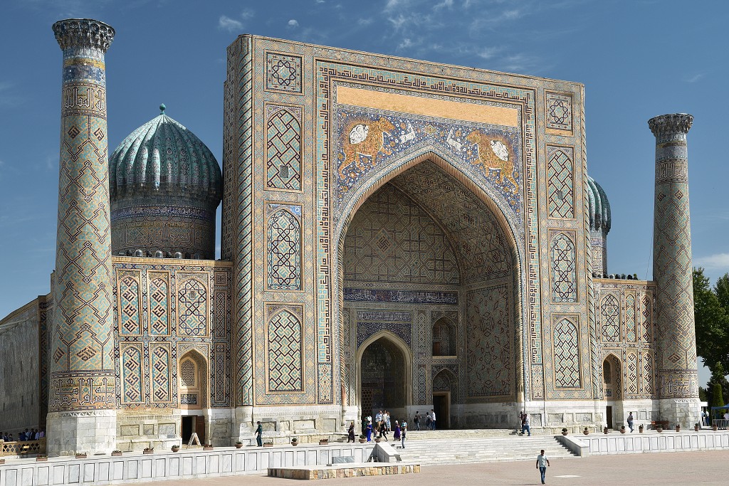 Almaty + Uzbekistán - Medresa Šerdor, Registán, Samarkand 