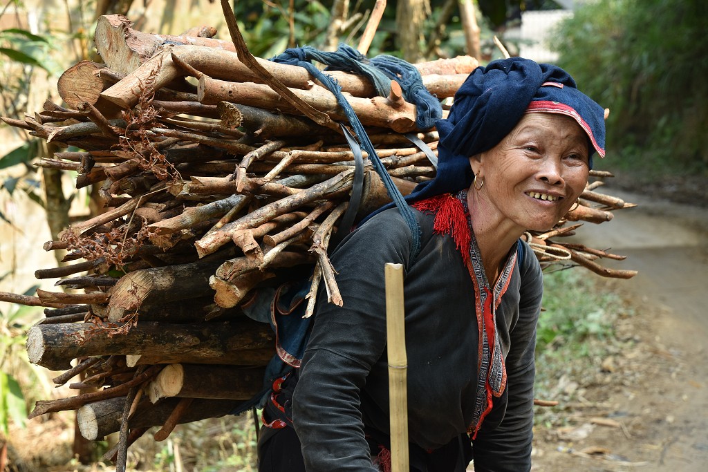 Vietnam - Lidé z menšiny Dao, sev. od Nghia Lo