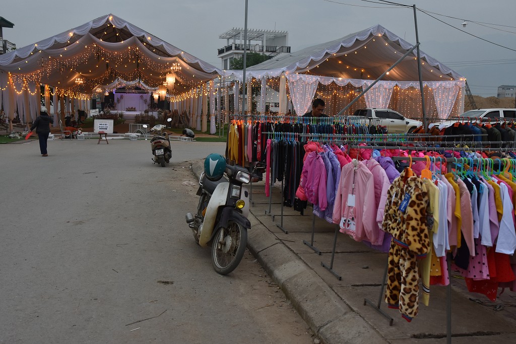 Vietnam - na trhu v Nghia Lo