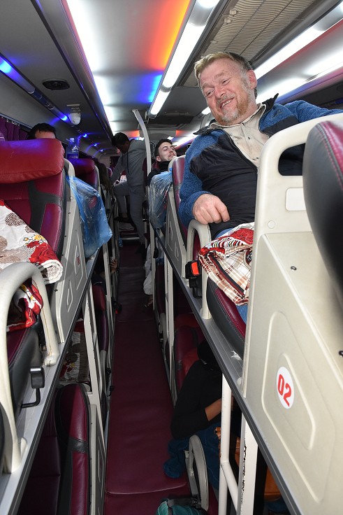 Vietnam - noční sleeper bus Sapa - Ha Giang