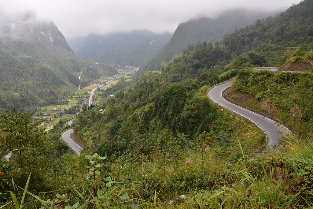 Vietnam - za Yen Minh směrem k Dong Van
