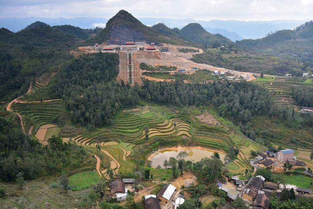 Vietnam - Lung Cu - Flag tower, nejsevernější místo Vietnamu