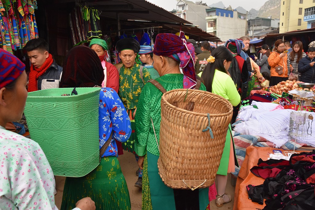 Vietnam - nedělní trh, Dong Van