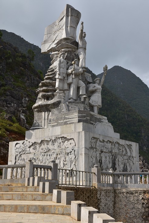 Vietnam - Youth monument, Happiness road Dong Van - Meo Vac