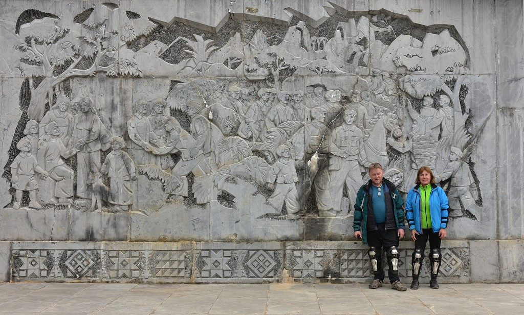 Vietnam - Youth monument, Happiness road Dong Van - Meo Vac
