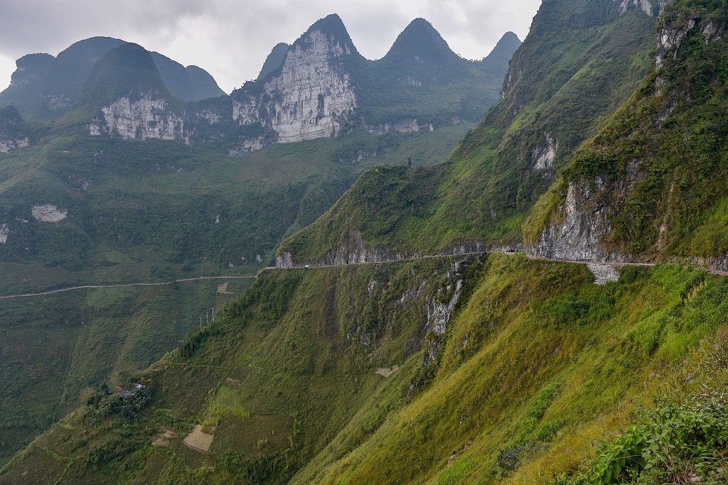 Vietnam - Dong Van UNESCO Global geopark: Dong Van - Meo Vac