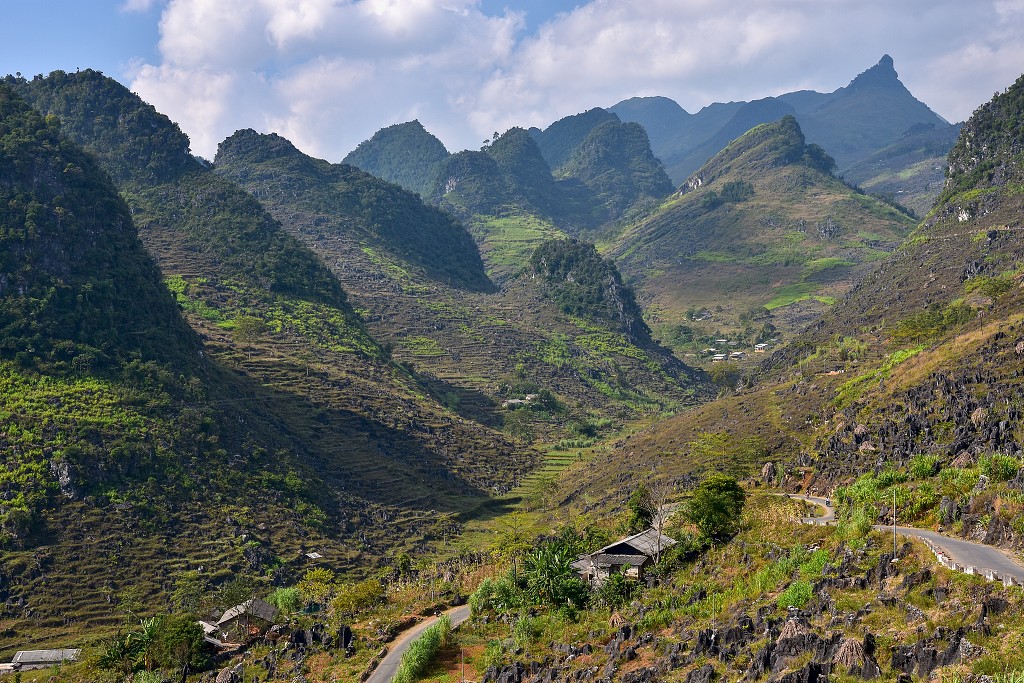 Vietnam - Dong Van Karst Plateau Geopark, u Meo Vac
