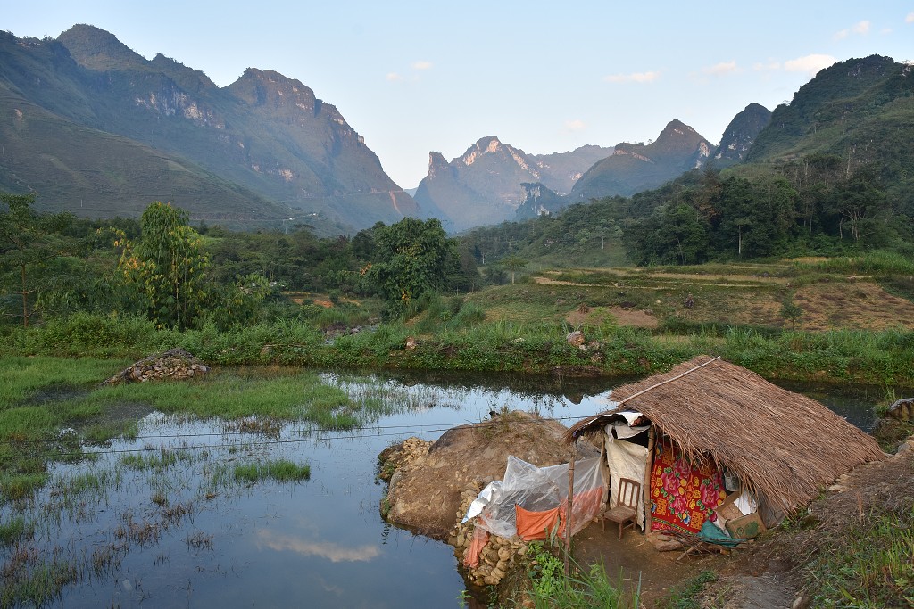 Vietnam - vesnice Du Gia