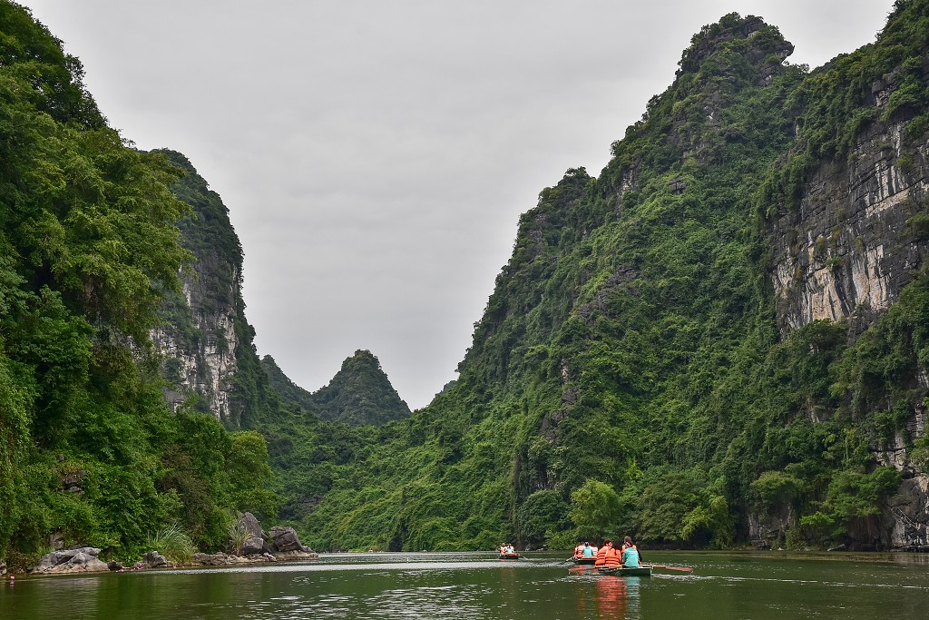 Vietnam - Trang An, výlet na loďkách, oblast Ninh Binh