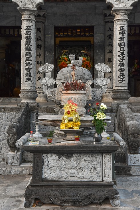 Vietnam - Thai Vi temple, u Tam Coc, oblast Ninh Binh