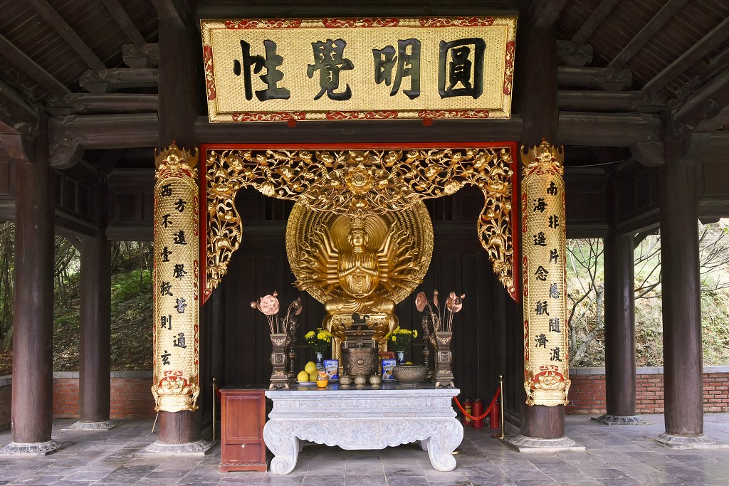 Vietnam - Budhistický komplex Bai Dinh, oblast Ninh Binh