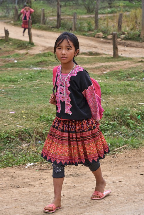 Vietnam - vesnice Hmongů, jižně od Moc Chau