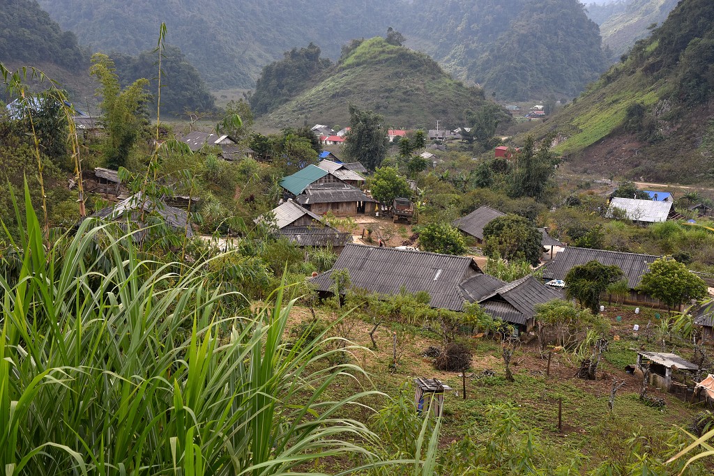 Vietnam -  Phieng Canh - vesnice Hmongů, severně od Moc Chau