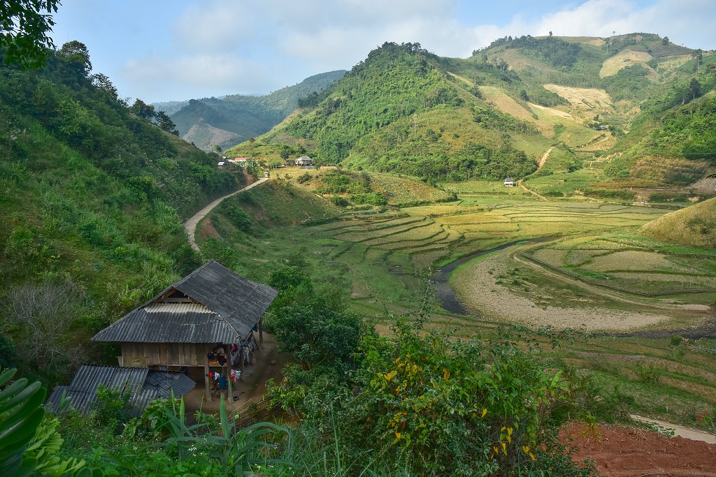 Vietnam - do zapadlých vsí u laoské hranice, jižně od Moc Chau