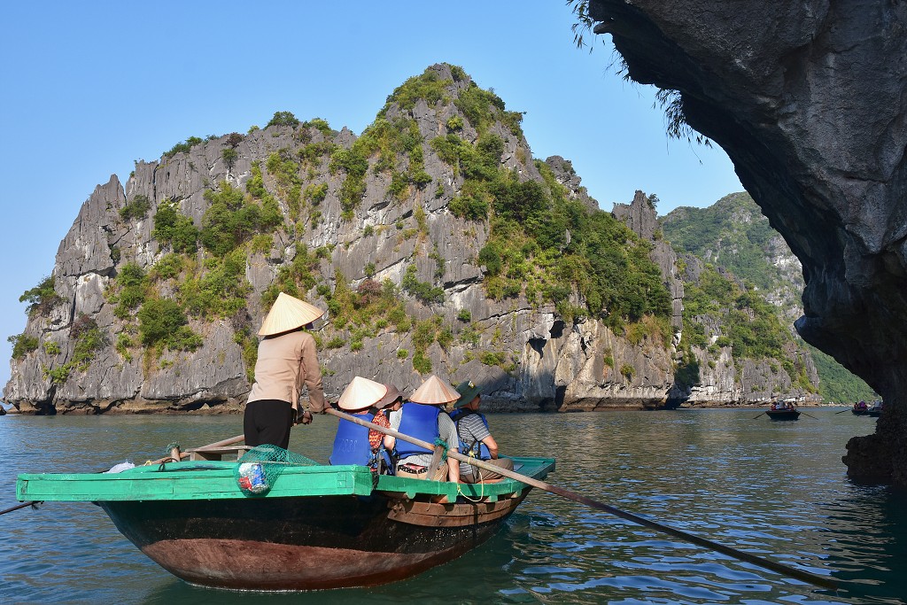 Vietnam - Lang Chai fishing village, zátoka Bai Tu Long